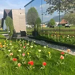 Pur & Erlebnisurlaub Im Spiegelhaus Oeoed