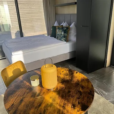 Guest house Pur & Erlebnisurlaub Im Spiegelhaus Oeoed 3*