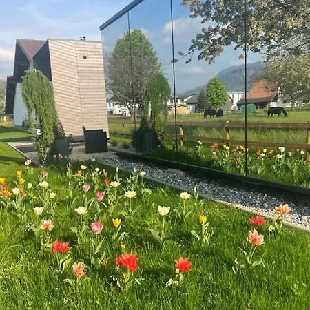 Pur & Erlebnisurlaub Im Spiegelhaus Oeoed