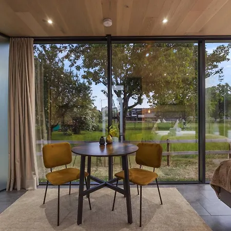 Pur & Erlebnisurlaub Im Spiegelhaus Oeoed Affittacamere 3*